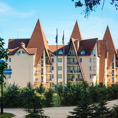Apartament Hotel By Derenivska Kupil Nyzhne Solotvyno Eksteriør billede